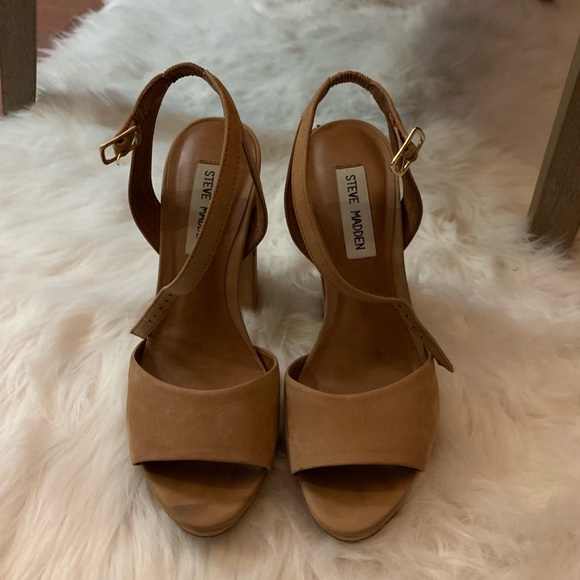 Steve Madden Shoes - Steve Madden Nude Heels